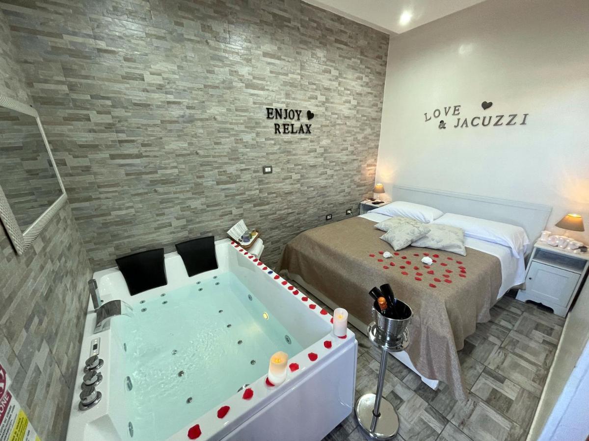 Il FAUNO - Suite&SPA Scafati Extérieur photo